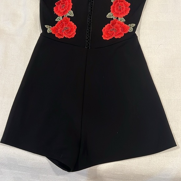 Adorable romper blk/red - Picture 3 of 6